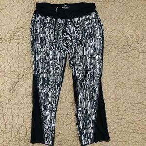 Nike Running Capri leggings size S….S1